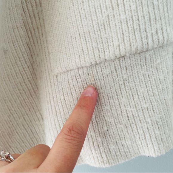 Hanshine OverSized Sweater - Picture 8 of 8